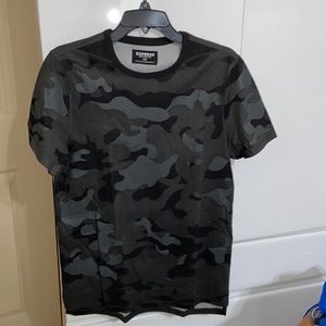 LIKE NEW Men’s Express Crew Neck T-shirt